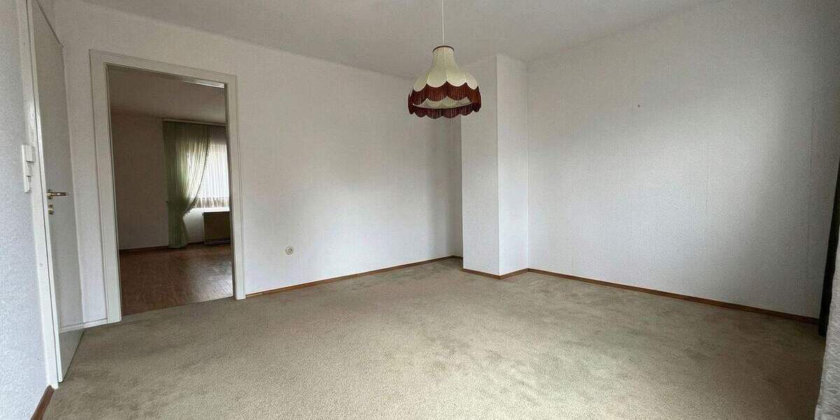 Einfamilienhaus Vinningen - 8 Zimmer, 155 m&sup2;, 195.000&euro; | Angebot:25691426