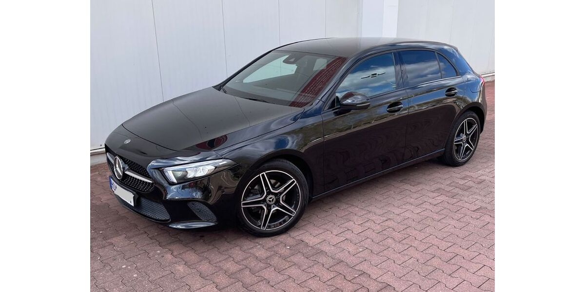 Mercedes-Benz A 180 93.700 km 19.499 &euro; Neunkirchen 66539