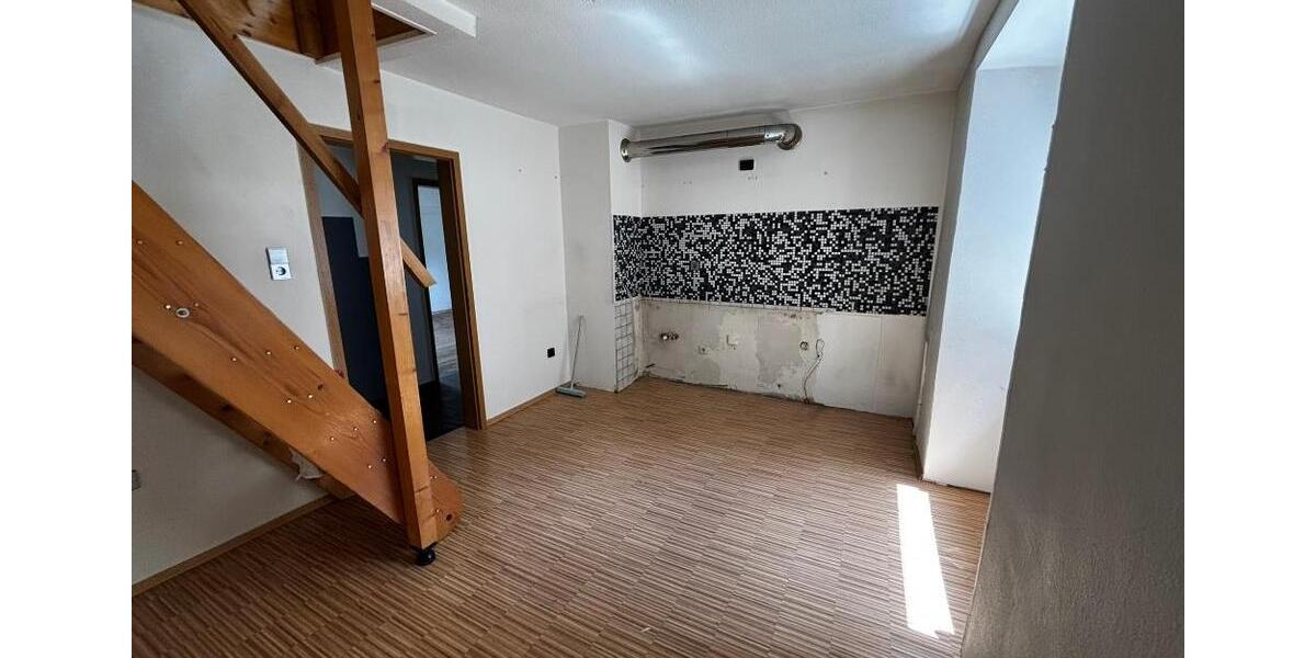 Maisonettenwohnung Pirmasens - 3 Zimmer, 122 m&sup2;, 690&euro; | Angebot:21663367