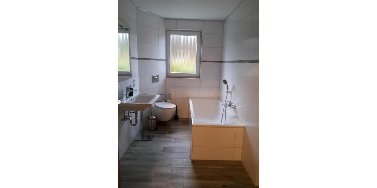 Etagenwohnung Freisen - 2 Zimmer, 95 m&sup2;, 720&euro; | Angebot:26579915