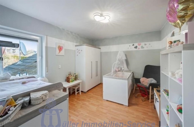 Repräsentatives Traumhaus mit Fernblick in bevorzugter Stadtrandlage von Zweibrücken - Villa Zweibrücken | Angebot:10658553