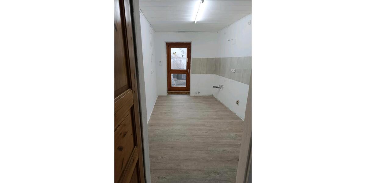 Einfamilienhaus Blieskastel - 6 Zimmer, 140 m&sup2;, 1.500&euro; | Angebot:25852795