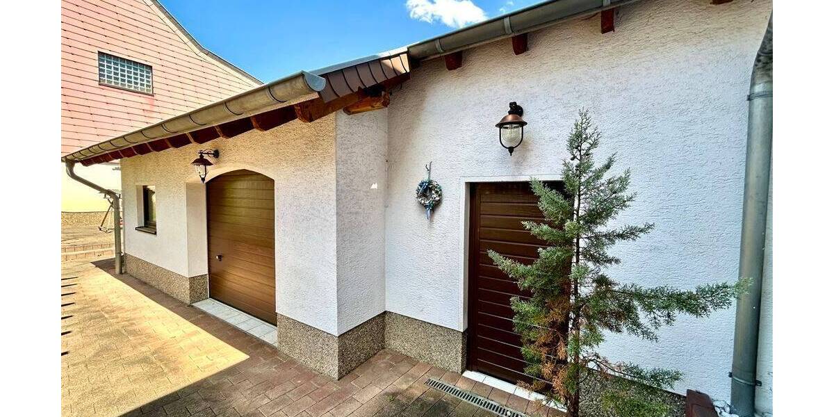 Mehrfamilienhaus, Wohnhaus Quierschied - 8 Zimmer, 198 m&sup2;, 287.000&euro; | Angebot:25745731