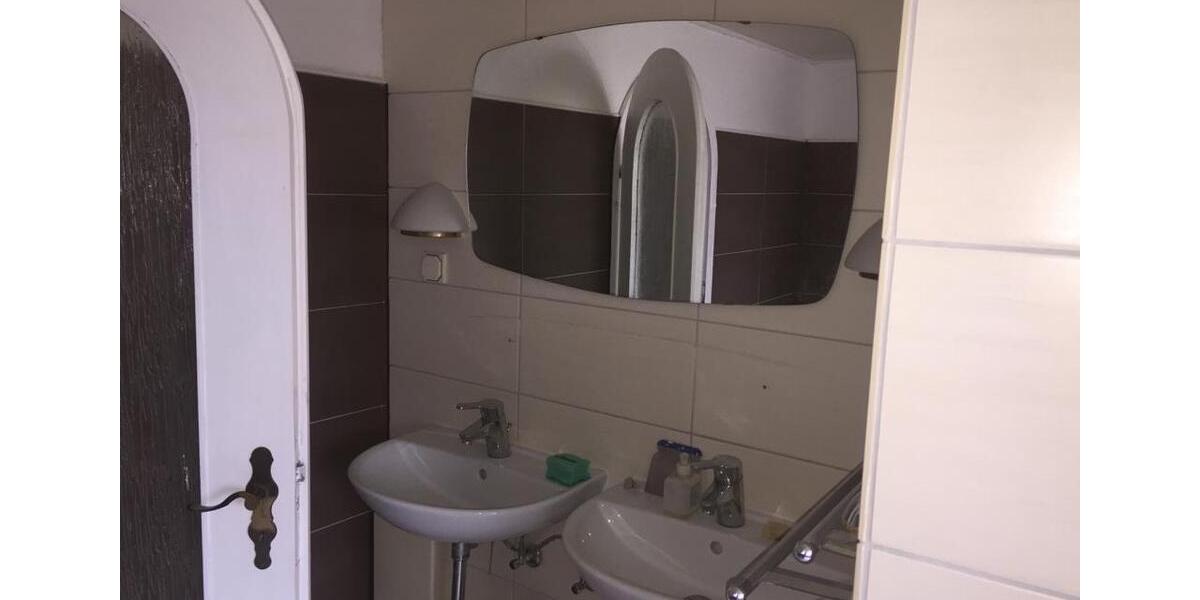 Etagenwohnung Kleinblittersdorf - 5 Zimmer, 120 m&sup2;, 1.050&euro; | Angebot:25431675