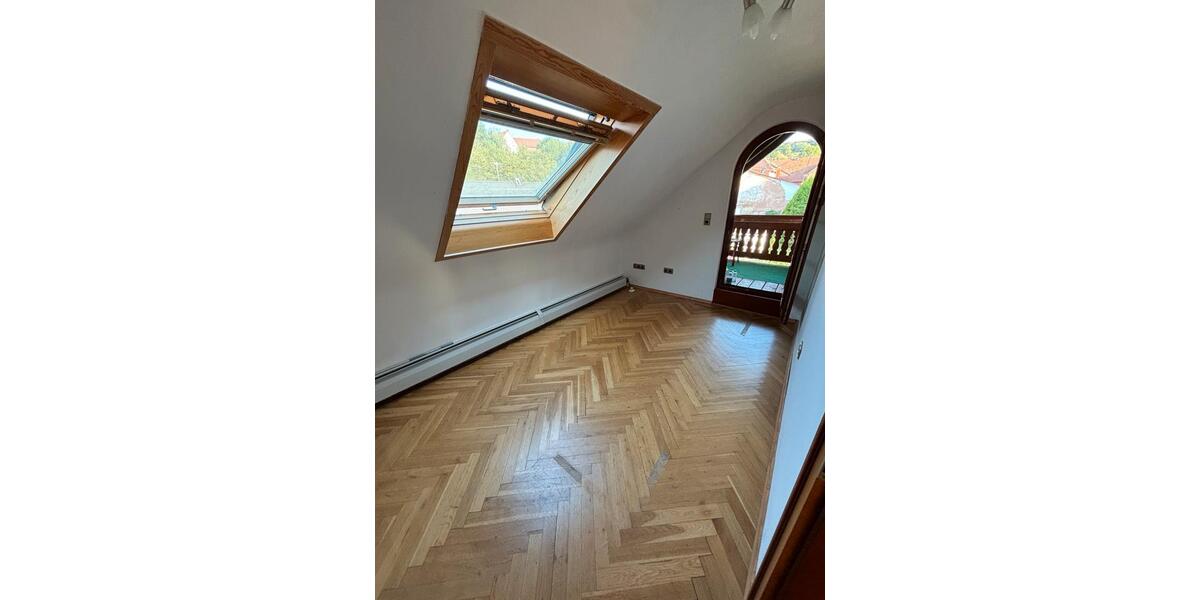 Dachgeschoßwohnung Zweibrücken - 3 Zimmer, 55 m&sup2;, 700&euro; | Angebot:26039218