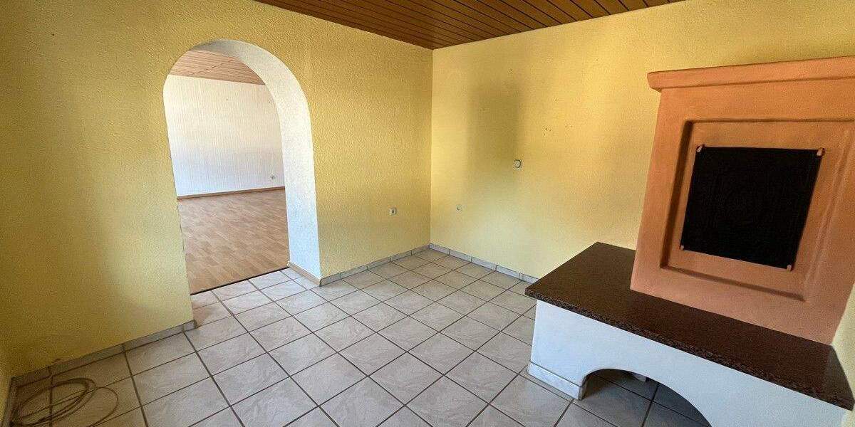 Mehrfamilienhaus, Wohnhaus Spiesen-Elversberg Elversberg - 7 Zimmer, 150 m&sup2;, 135.000&euro; | Angebot:25769640