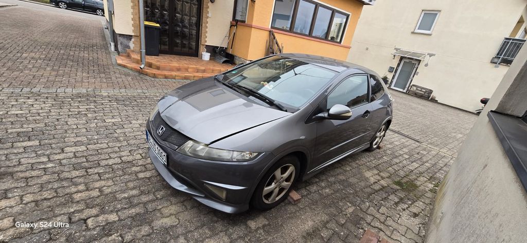 Honda Civic 155.000 km 2.700 &euro; Neunkirchen 66539