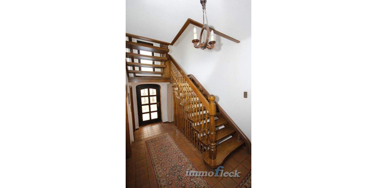 Doppelhaushälfte Bexbach - 9 Zimmer, 213 m&sup2;, 278.000&euro; | Angebot:25664167