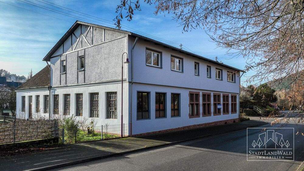 Einfamilienhaus Merzalben - 9 Zimmer, 220 m&sup2;, 319.500&euro; | Angebot:25733495