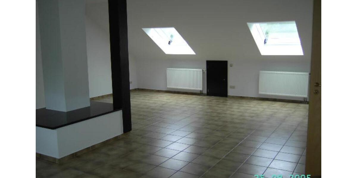 Etagenwohnung Weilerbach - 7 Zimmer, 144 m&sup2;, 880&euro; | Angebot:25943994