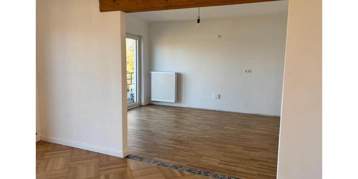 Etagenwohnung Riegelsberg - 3 Zimmer, 104 m&sup2;, 1.000&euro; | Angebot:26007927