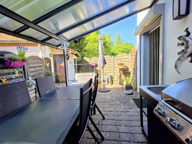 2-Familienhaus mit attraktiver Gewerbefläche in prominenter Lage - Mehrfamilienhaus, Wohnhaus Homburg | Angebot:27003328