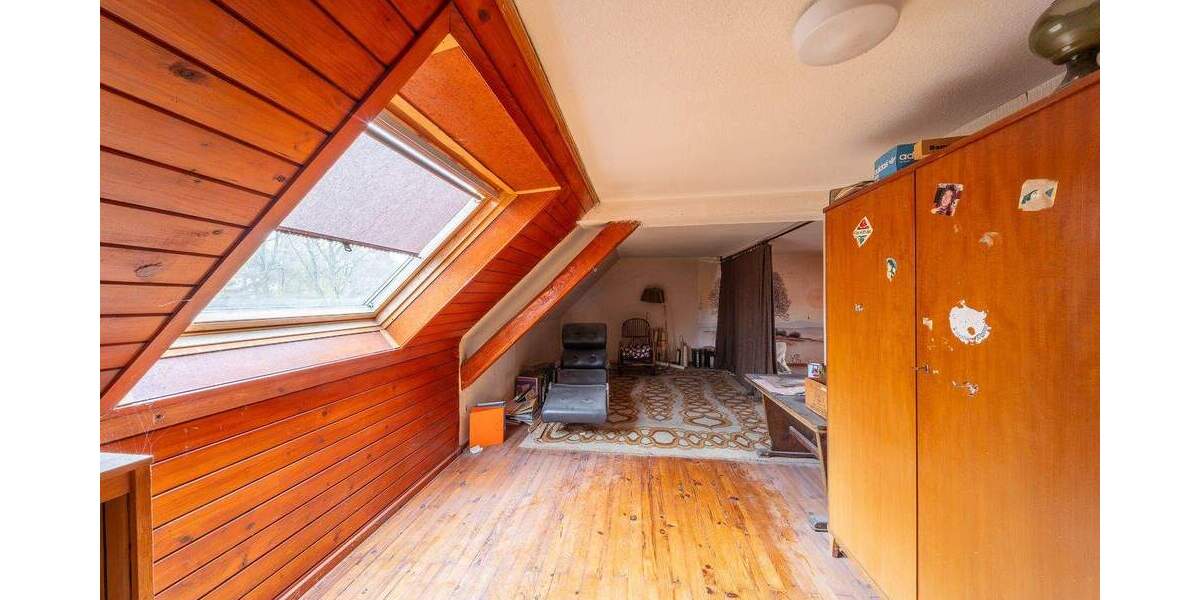 Einfamilienhaus Hornbach - 1 Zimmer, 290 m&sup2;, 225.000&euro; | Angebot:25776852