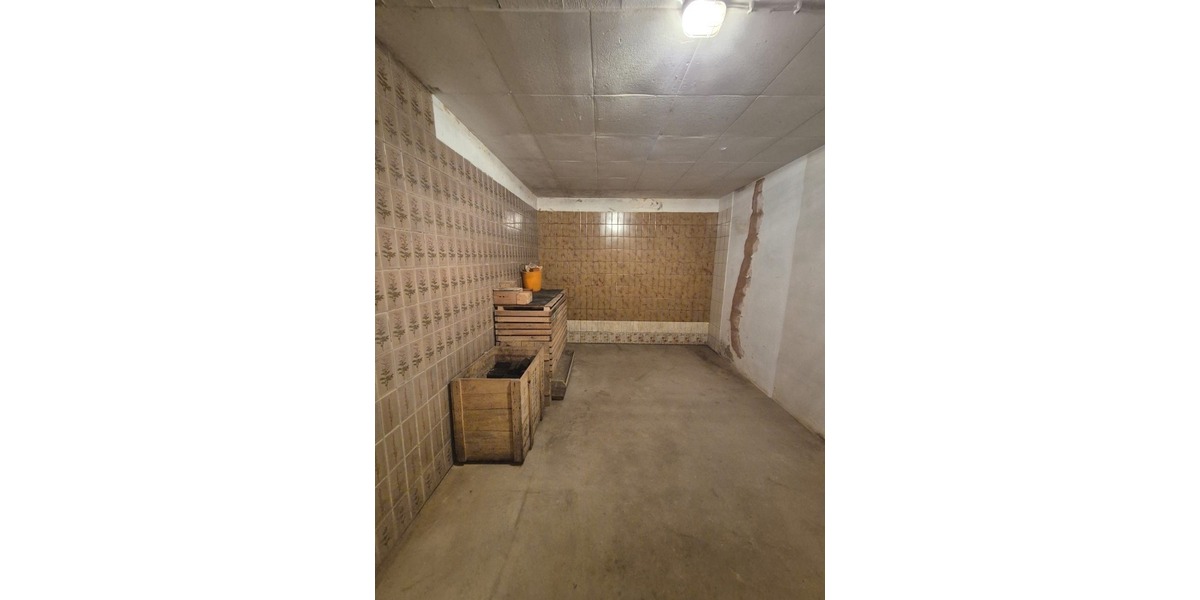 Ein-Zwei-Familien unter einem Dach – liebevoll renoviertes, freistehendes Zuhause mit Charakter - Zweifamilienhaus Linden Landkreis Kaiserslautern | Angebot:21577941