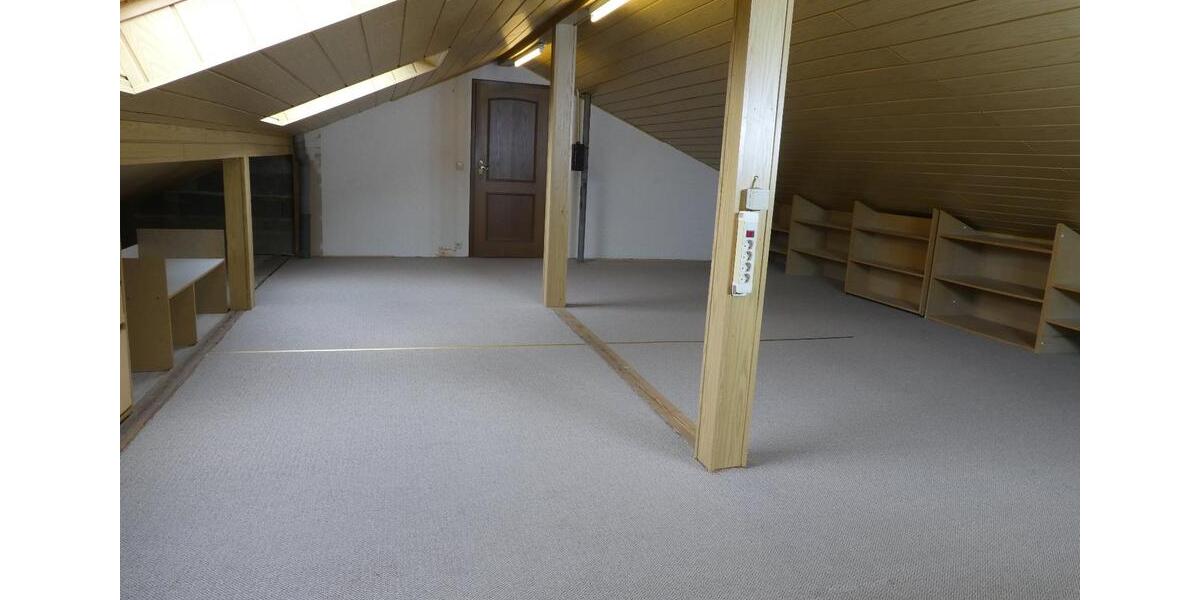 Reihenhaus Saarbrücken Brebach-Fechingen - 6 Zimmer, 195 m&sup2;, 348.000&euro; | Angebot:27166522