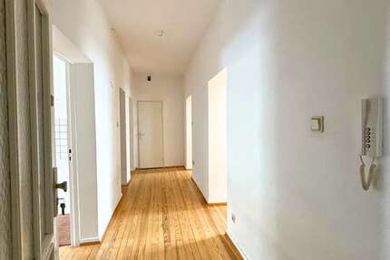 Wohnung Saarbrücken St. Johann - 4 Zimmer, 113 m&sup2;, 1.000&euro; | Angebot:27324232