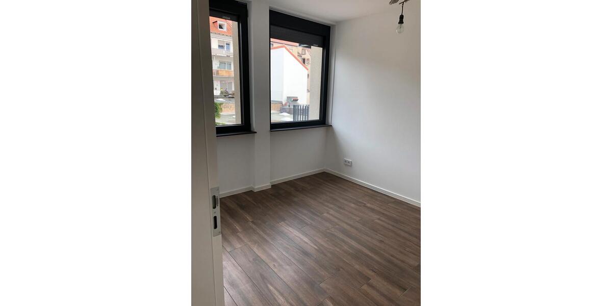 Etagenwohnung Saarbrücken - 2 Zimmer, 54 m&sup2;, 730&euro; | Angebot:26278244