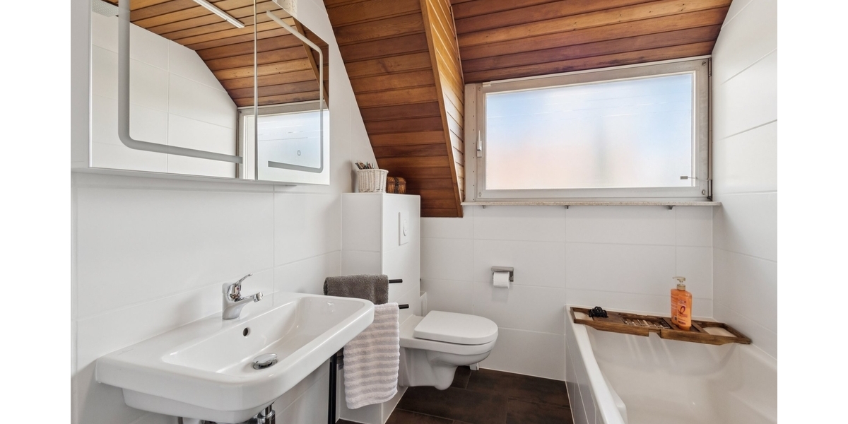 Top gepflegtes EFH auf der Atzel 193 m² Wohnfläche Großzügiger Wohnkomfort mit Gaube - Einfamilienhaus Landstuhl | Angebot:27338600