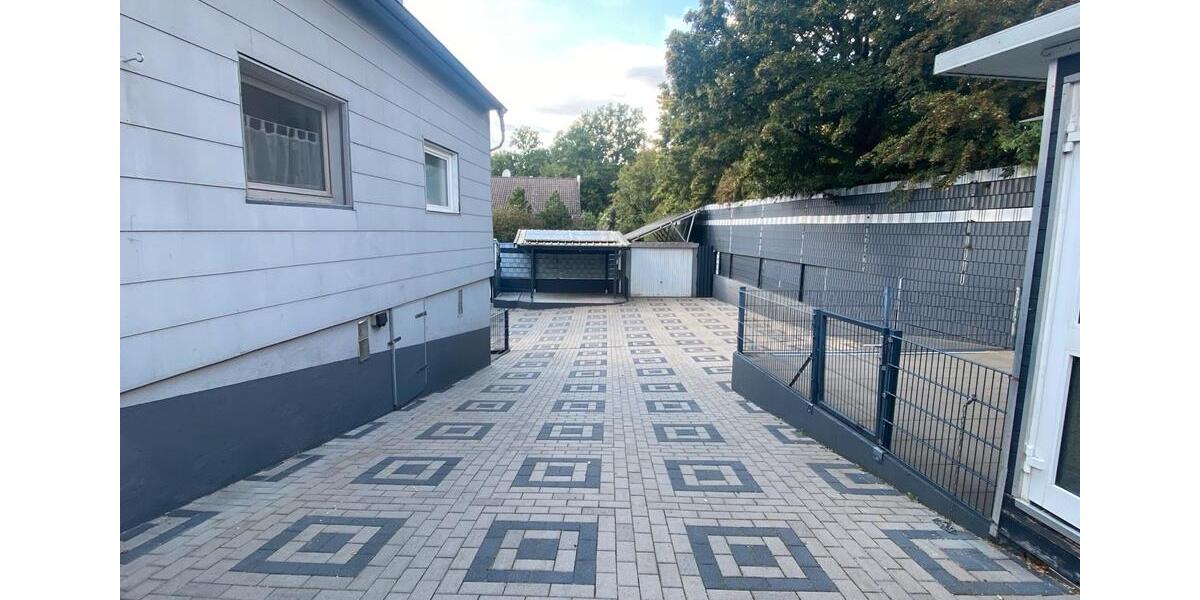 Mehrfamilienhaus, Wohnhaus Kirkel - 9 Zimmer, 189 m&sup2;, 319.000&euro; | Angebot:25811798