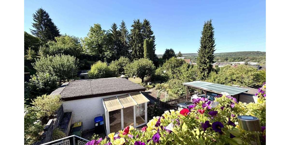 Einfamilienhaus Saarbrücken Bübingen - 12 Zimmer, 235 m&sup2;, 298.000&euro; | Angebot:25200371