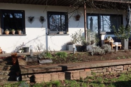 Großzügiges lichtdurchflutetes Zwei-Generationenhaus in schöner Stadtrandlage - Haus Homburg | Angebot:10240180