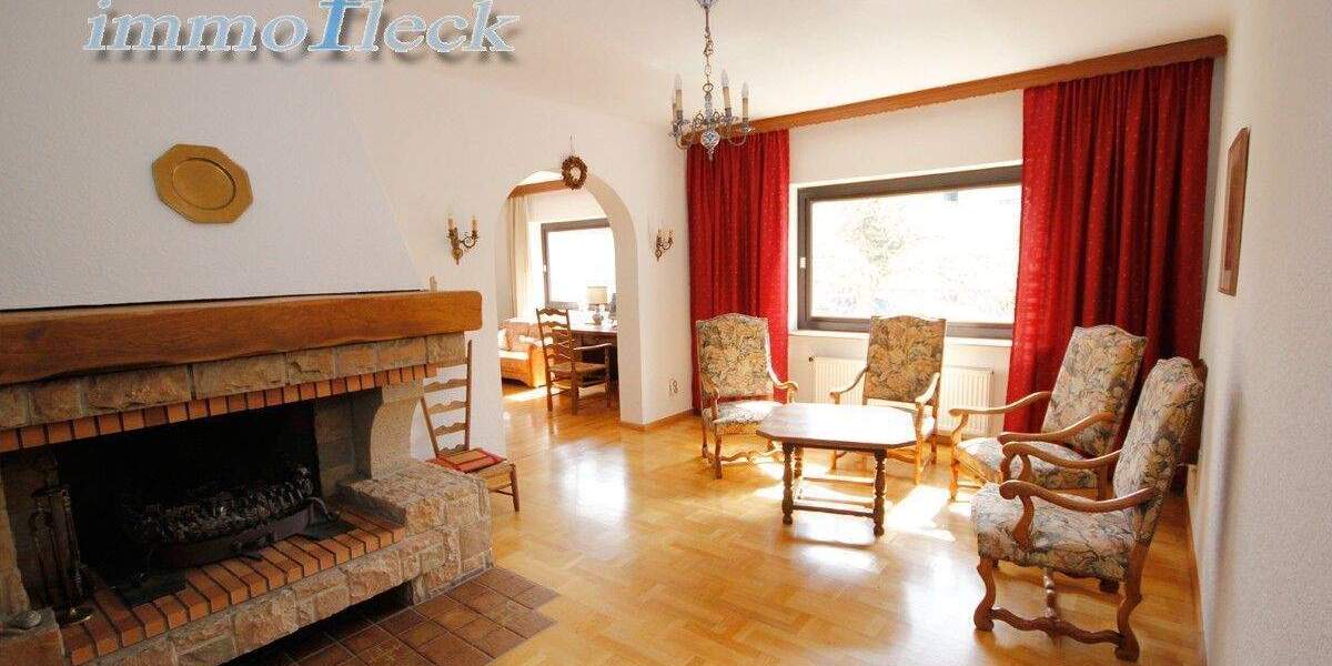 Doppelhaushälfte Bexbach - 9 Zimmer, 213 m&sup2;, 278.000&euro; | Angebot:25769303