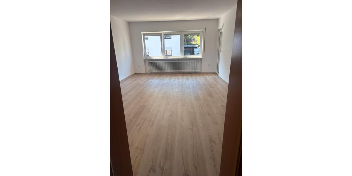 Etagenwohnung Queidersbach - 3 Zimmer, 85 m&sup2;, 600&euro; | Angebot:25892171