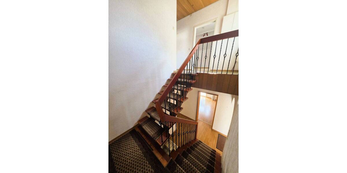 Mehrfamilienhaus, Wohnhaus Quierschied - 7 Zimmer, 170 m&sup2;, 225.000&euro; | Angebot:26804399