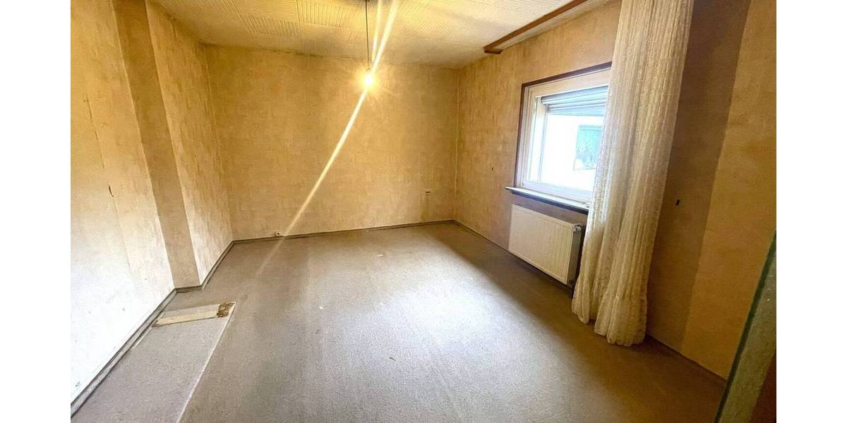 Einfamilienhaus Saarbrücken / Brebach Brebach-Fechingen - 3 Zimmer, 72 m&sup2;, 130.000&euro; | Angebot:25674609