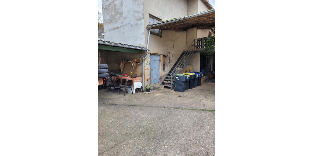 Mehrfamilienhaus, Wohnhaus Saarbrücken Brebach-Fechingen - 5 Zimmer, 165 m&sup2;, 248.000&euro; | Angebot:22170927