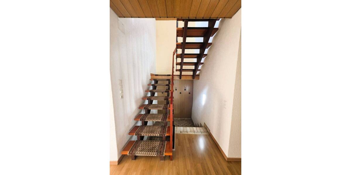 Mehrfamilienhaus, Wohnhaus Quierschied - 7 Zimmer, 170 m&sup2;, 225.000&euro; | Angebot:26804399