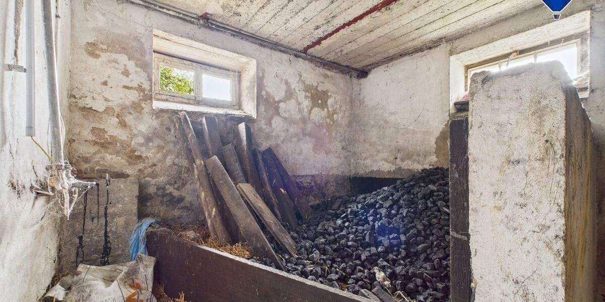 Einfamilienhaus Blieskastel / Ballweiler Wecklingen - 1 Zimmer, 210 m&sup2;, 95.000&euro; | Angebot:25819119