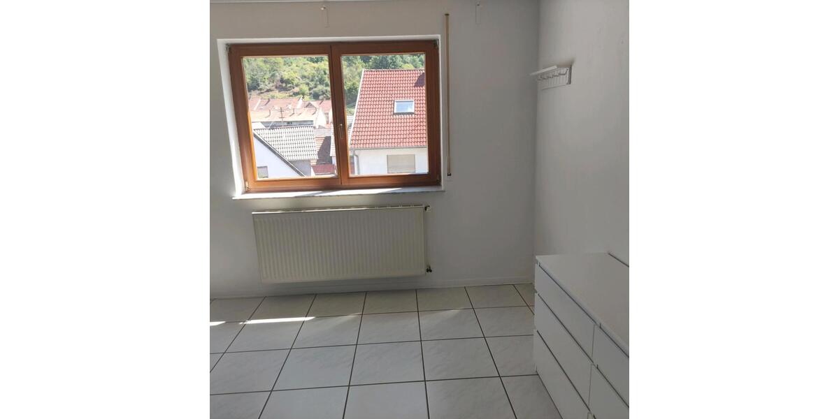 Etagenwohnung Rammelsbach - 2 Zimmer, 75 m&sup2;, 380&euro; | Angebot:25854817