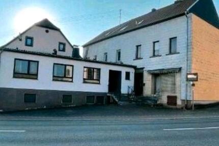 Wohnung Sankt Wendel - 8 Zimmer, 180 m&sup2;, 750&euro; | Angebot:26441453
