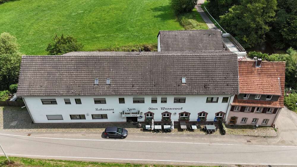 Einfamilienhaus Theisbergstegen - 25 Zimmer, 830 m&sup2;, 690.000&euro; | Angebot:22199416