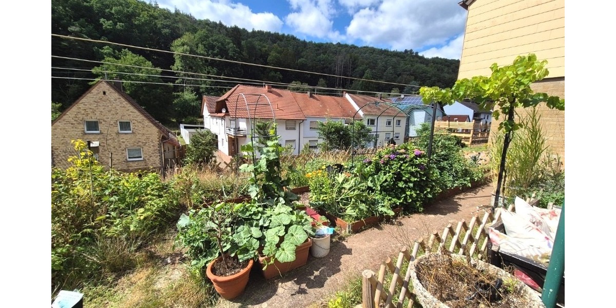 Ein-Zwei-Familien unter einem Dach – liebevoll renoviertes, freistehendes Zuhause mit Charakter - Zweifamilienhaus Linden Landkreis Kaiserslautern | Angebot:21577941