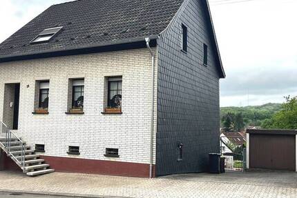 Haus Quierschied - 6 Zimmer, 130 m&sup2;, 165.000&euro; | Angebot:26609029