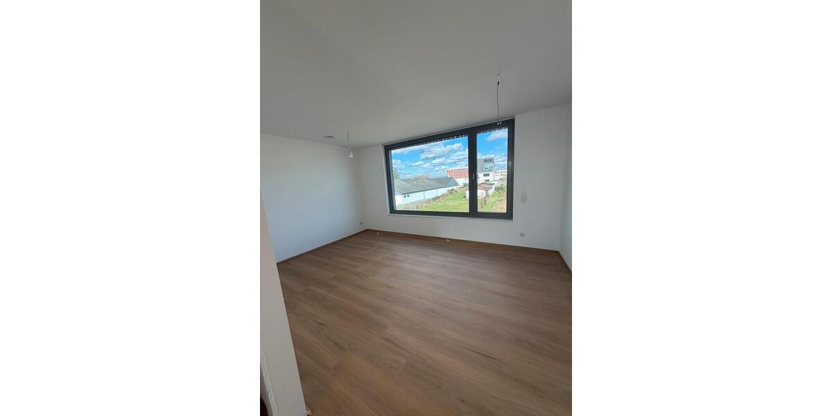 Maisonettenwohnung Saarbrücken Malstatt - 5 Zimmer, 117 m&sup2;, 1.800&euro; | Angebot:25866784