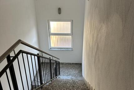 Wohnung Saarbrücken Bischmisheim - 2 Zimmer, 105 m&sup2;, 750&euro; | Angebot:25436216