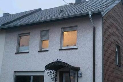 Haus Merchweiler - 4 Zimmer, 90 m&sup2;, 235.000&euro; | Angebot:26162044