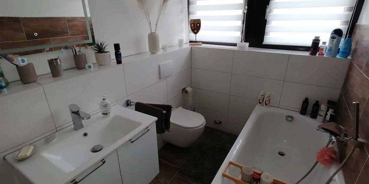 Einfamilienhaus Pirmasens Innenstadt - 5 Zimmer, 120 m&sup2;, 299.000&euro; | Angebot:25680371