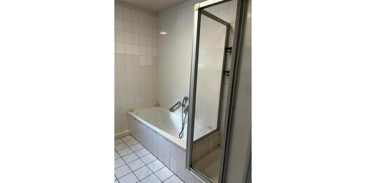 Erdgeschoßwohnung Sulzbach (Saar) - 3 Zimmer, 70 m&sup2;, 135.000&euro; | Angebot:26707085
