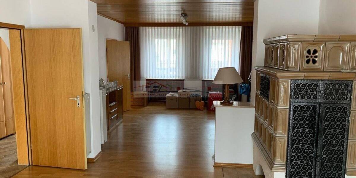 Doppelhaushälfte Jettenbach - 8 Zimmer, 170 m&sup2;, 150.000&euro; | Angebot:25666424