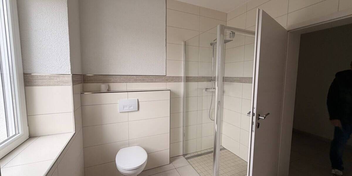 Mehrfamilienhaus, Wohnhaus Schiffweiler - 6 Zimmer, 184 m&sup2;, 265.000&euro; | Angebot:26290831