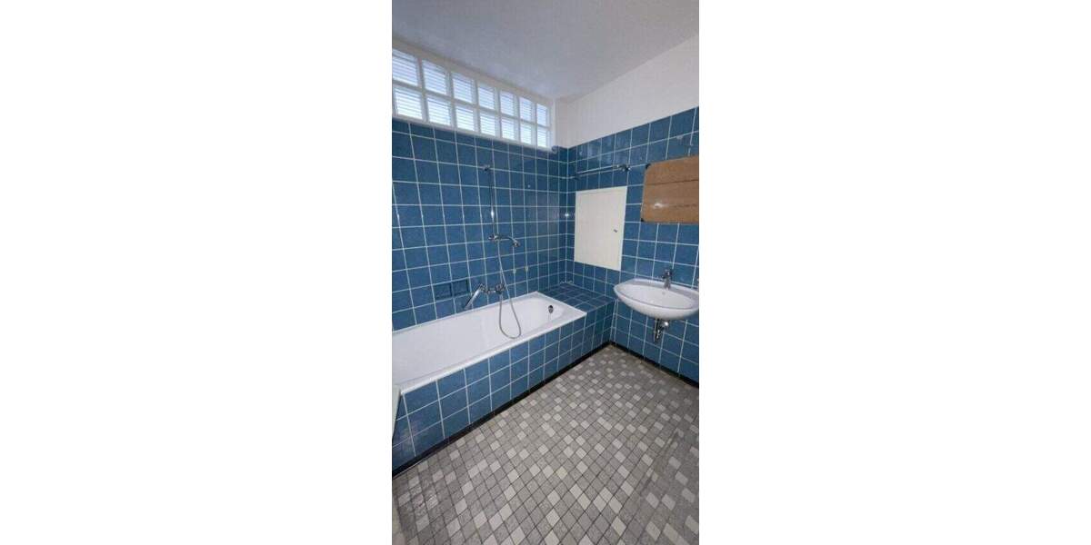 Etagenwohnung Saarbrücken / Eschberg Eschberg - 3 Zimmer, 81 m&sup2;, 160.000&euro; | Angebot:25814277