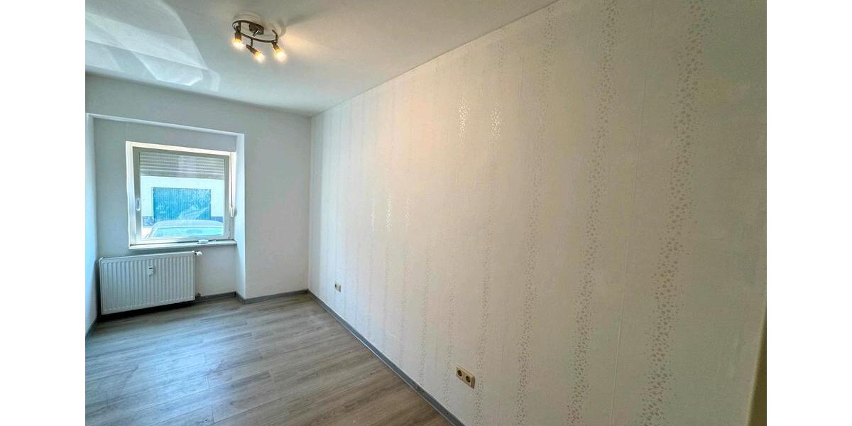 Erdgeschoßwohnung Schiffweiler - 3 Zimmer, 65 m&sup2;, 650&euro; | Angebot:25724882