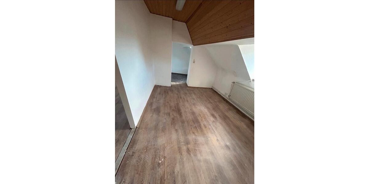 Etagenwohnung Sankt Ingbert - 3 Zimmer, 55 m&sup2;, 300&euro; | Angebot:25977447