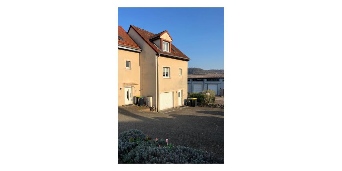 Reihenhaus Saarbrücken Eschberg - 4 Zimmer, 105 m&sup2;, 179.000&euro; | Angebot:25920206