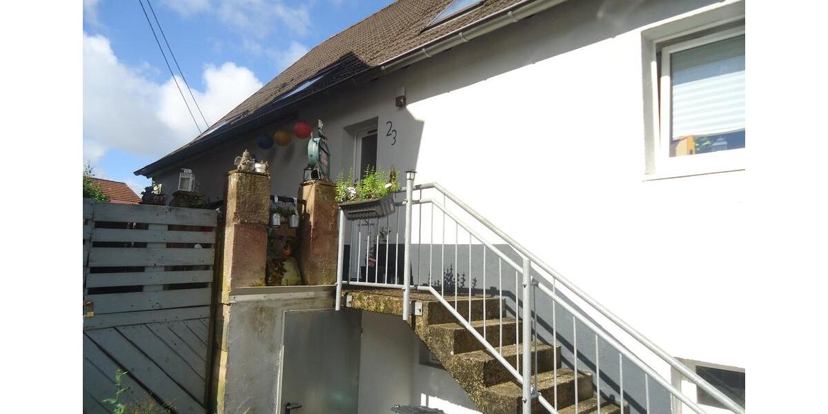 Etagenwohnung Ottweiler - 2 Zimmer, 110 m&sup2;, 550&euro; | Angebot:25591194