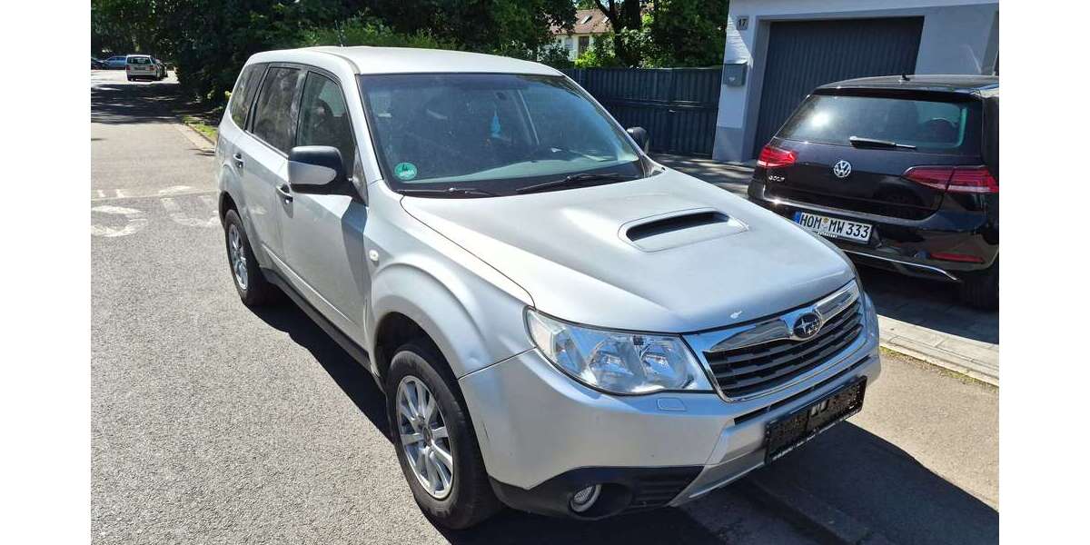 Subaru Forester 224.000 km 1.000 &euro; Homburg 66424
